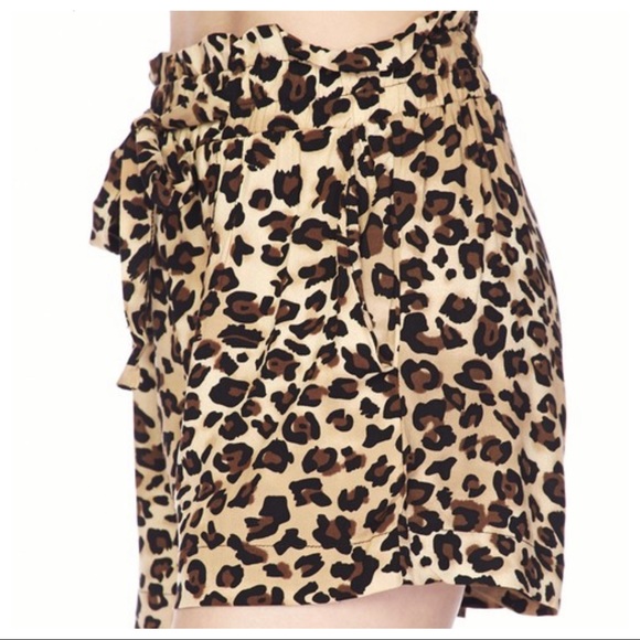 ✨LAST✨Leopard side pocket belted stylish shorts - Picture 5 of 6